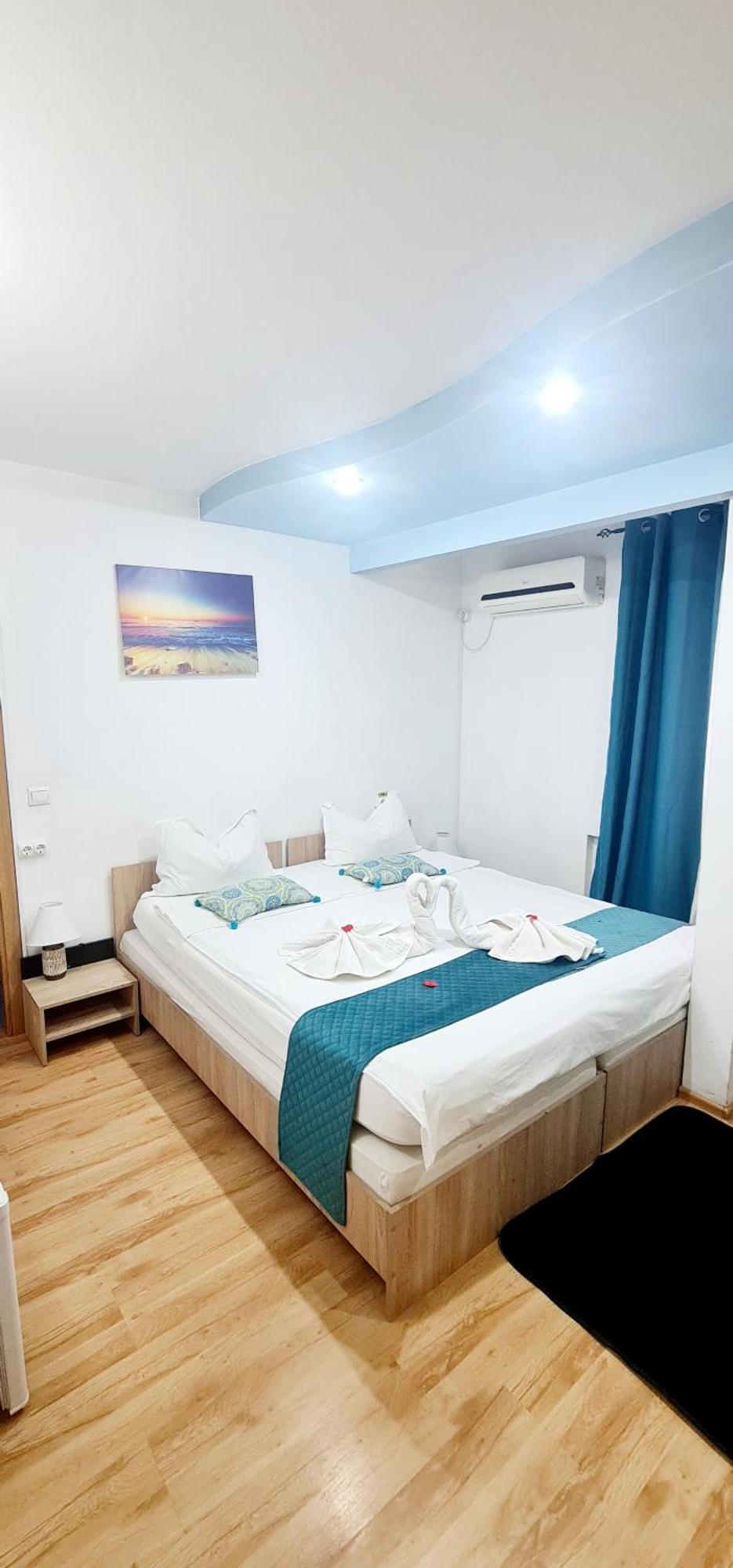 Pensiunea Red Rose Apartments تيميشورا المظهر الخارجي الصورة
